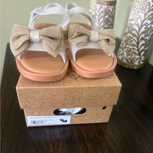 Melissa Kids White Sandals with Beige Bow Accent